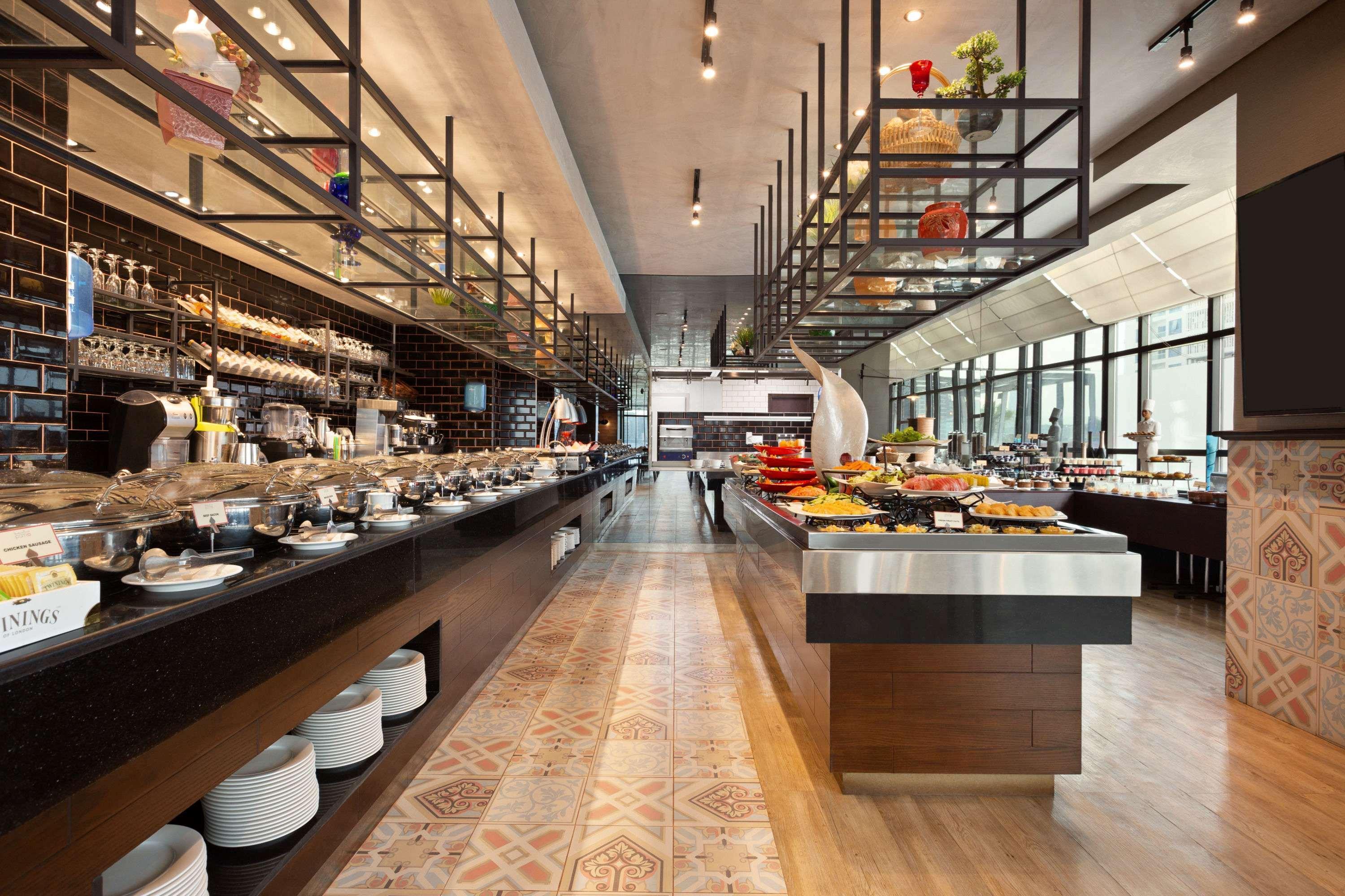 Ramada By Wyndham Manama City Centre Exteriör bild