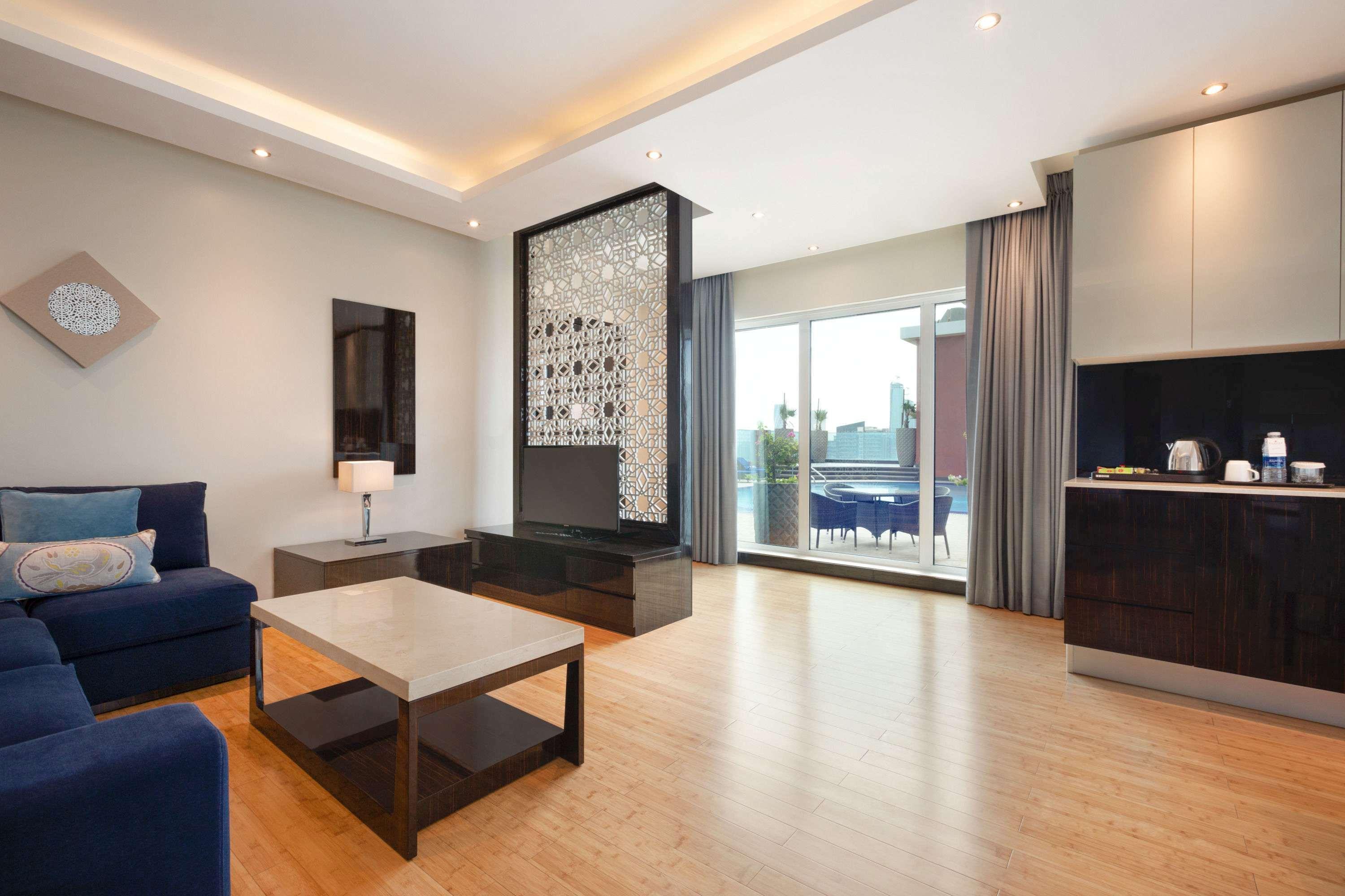 Ramada By Wyndham Manama City Centre Exteriör bild
