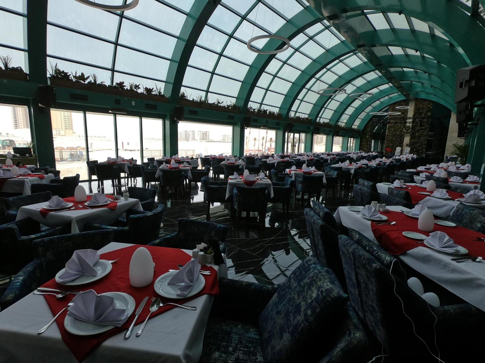 Ramada By Wyndham Manama City Centre Exteriör bild