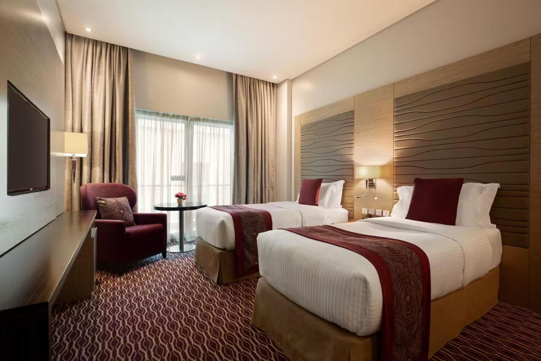 Ramada By Wyndham Manama City Centre Exteriör bild