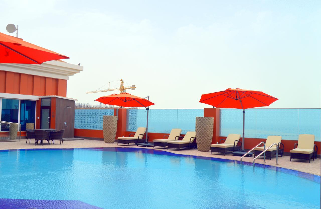 Ramada By Wyndham Manama City Centre Exteriör bild