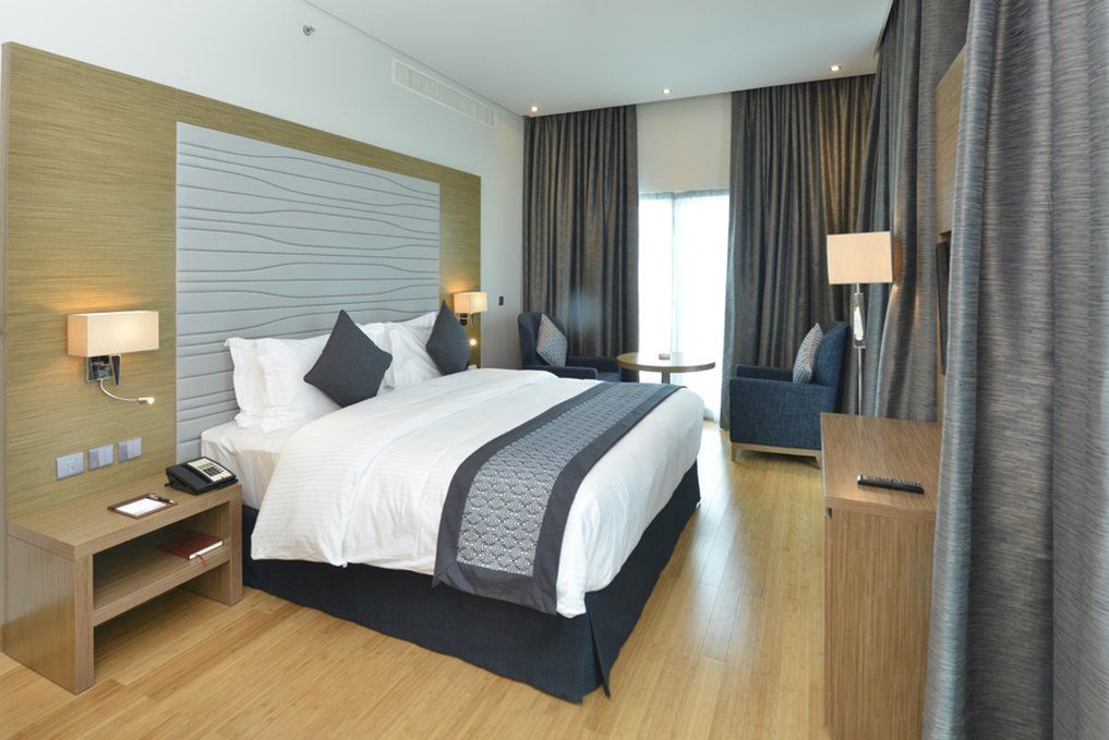 Ramada By Wyndham Manama City Centre Exteriör bild